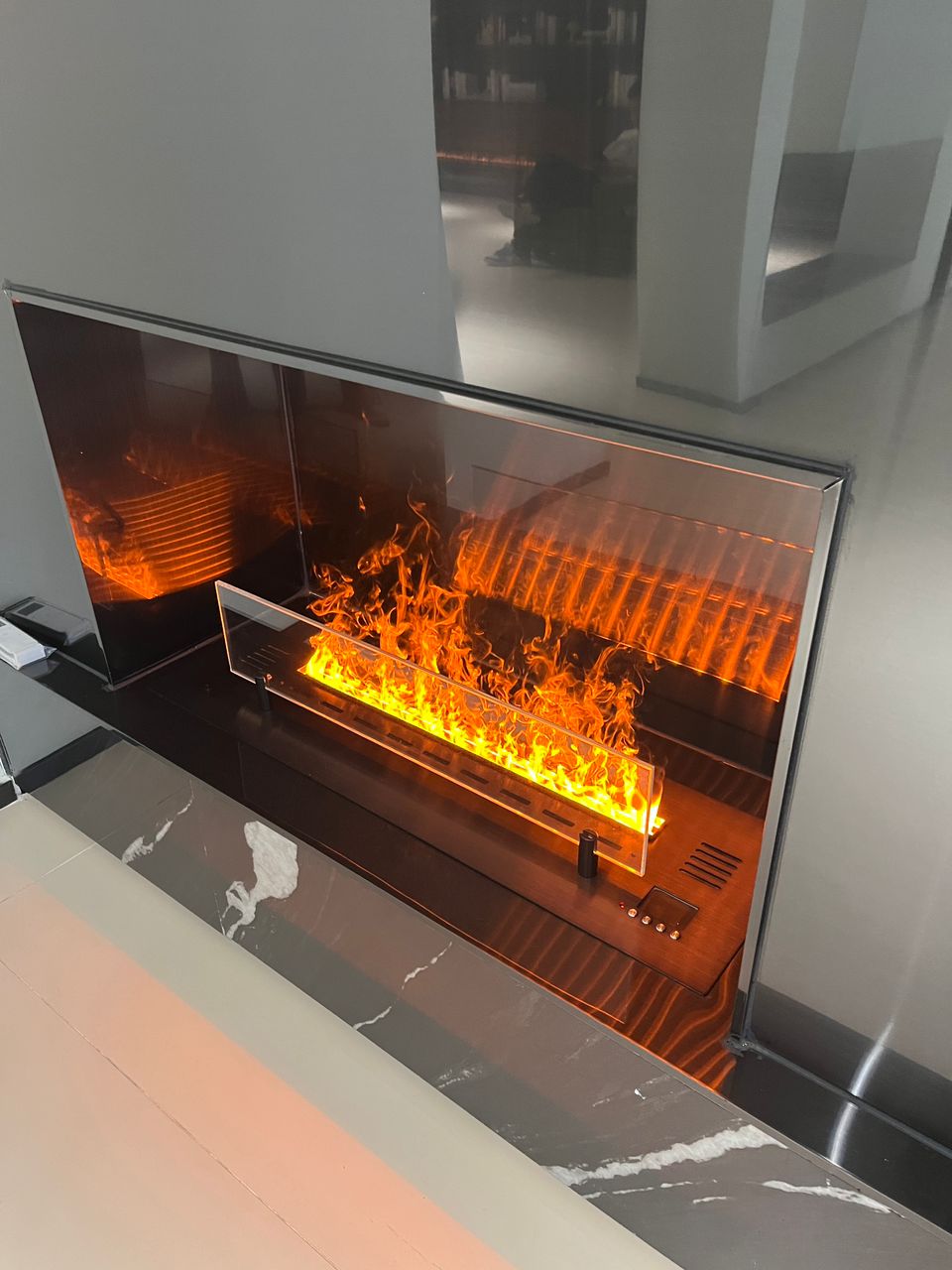 Moderner Wasserdampfkamin – Sicherer Designkamin ohne Feuer für Wohnung & Gewerbe